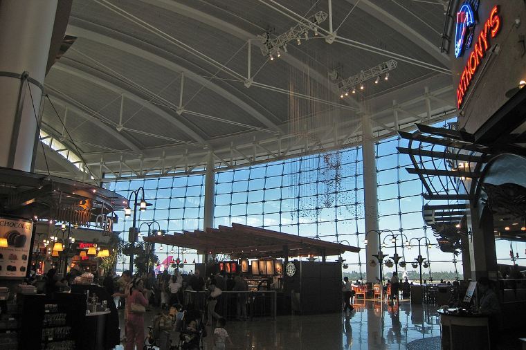 シアトル・タコマ国際空港の乗り継ぎ時間の過ごし方