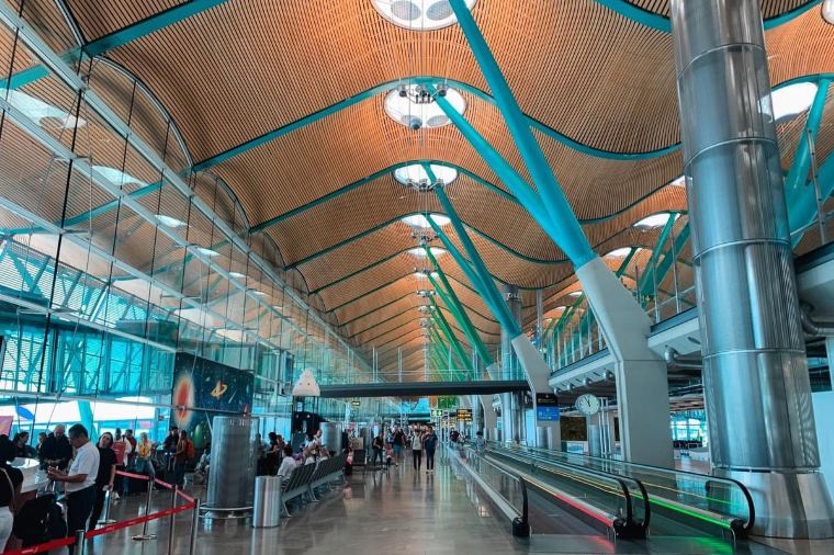 エルプラット空港とラウンジ