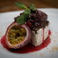 EAT Bar & Grill Restaurant Karon User Photo