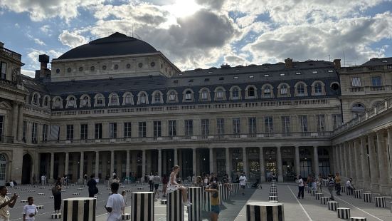 Palais Royal is a 17th-century