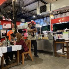 Decha Fried Chicken User Photo