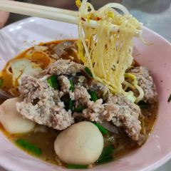 Rung Rueang pork noodle User Photo