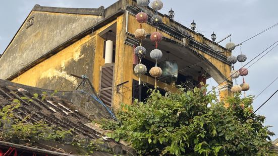 Hoi An old town is a pleasant 