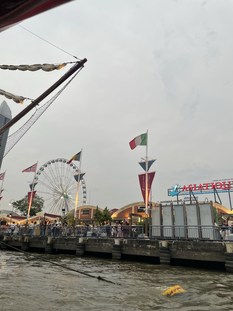 摩天輪夜市用戶評價