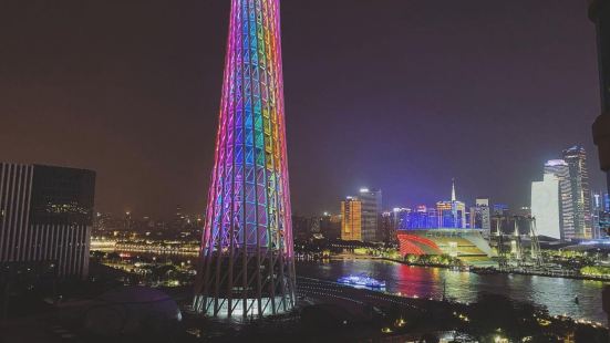 As I rode up Canton Tower&#39;