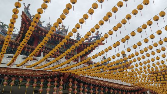 Chinese temple with very ambie