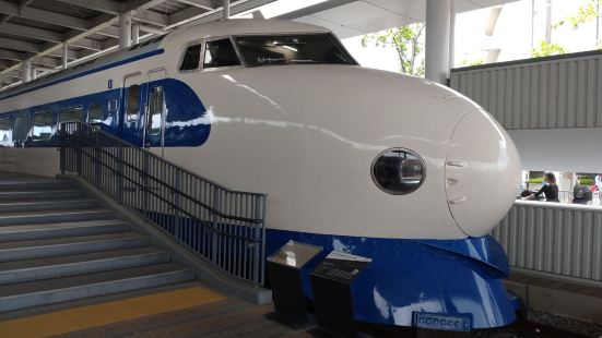 初の京都鉄道博物館へGWに行きました。思ったより広くて見る場