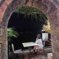 世内桃源·落日海景餐厅(双廊店) User Photo