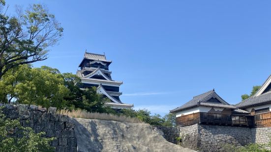 初めて行く熊本城は美しかったです！地震で崩れてる所もまた、今