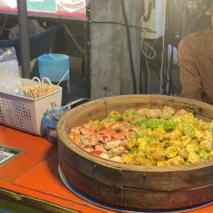 Thung Sri Muang Night Market 여행 사진