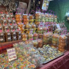 Amphawa Floating Market User Photo