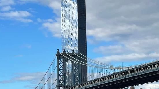 A nice Brooklyn Bridge walk an