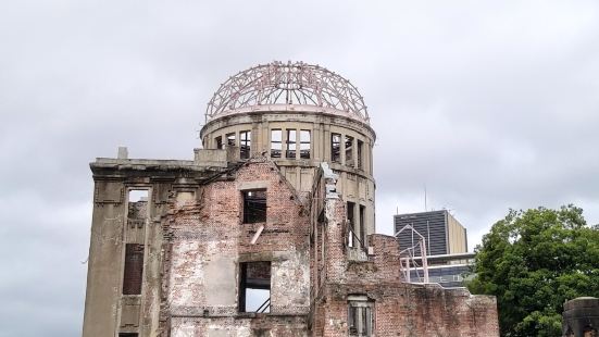 第一次踏足廣島，特登嚟到原子彈爆炸圓屋頂，去了了解當時發生既