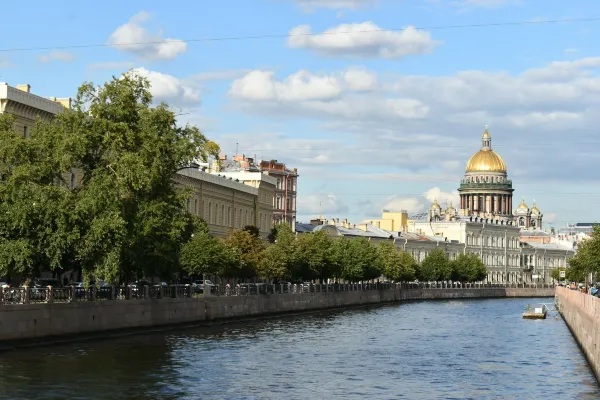 Cityscape of Saint Petersburg. Source: Photo by Maria Rodideal on Unsplash