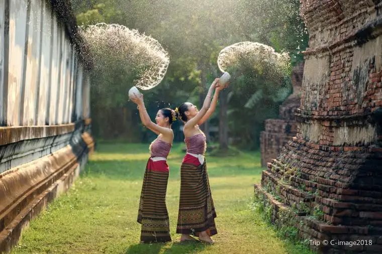 Thai women celebrating Songkran in Ayutthaya