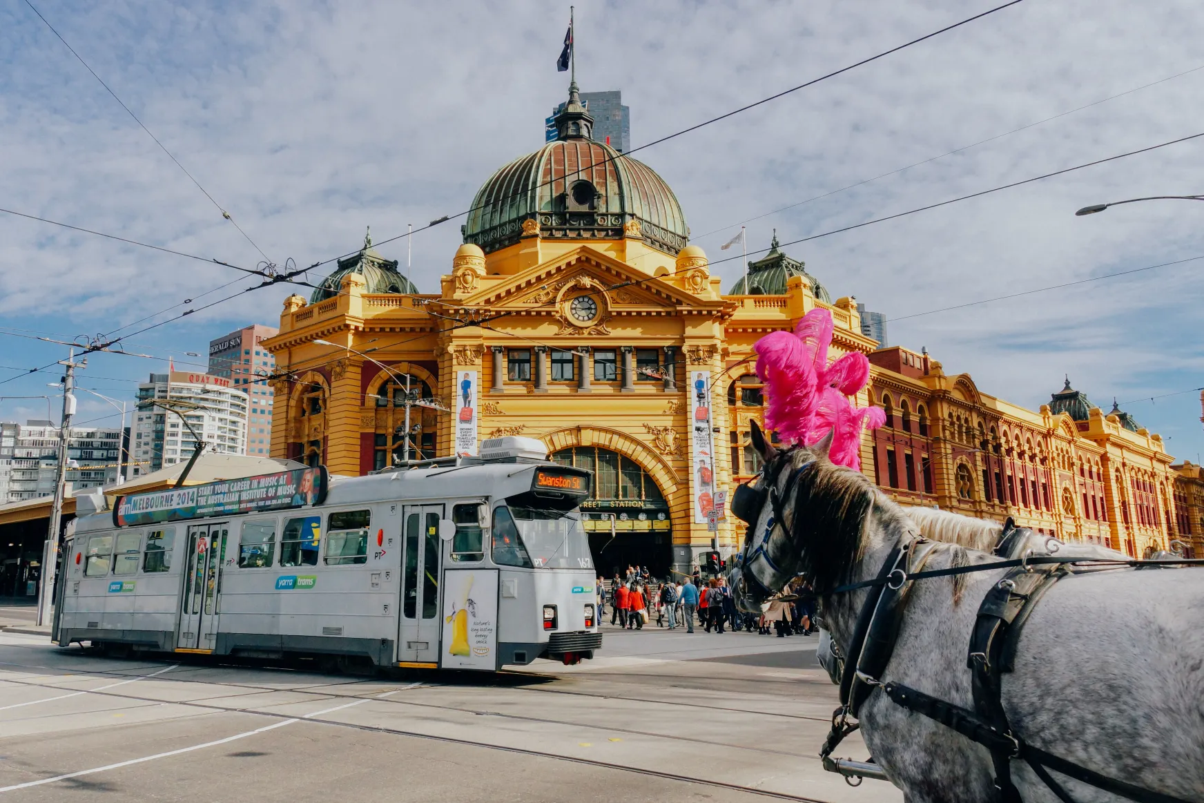 Local transportation in Melbourne, Source: Photo by Weyne Yew on Unsplash