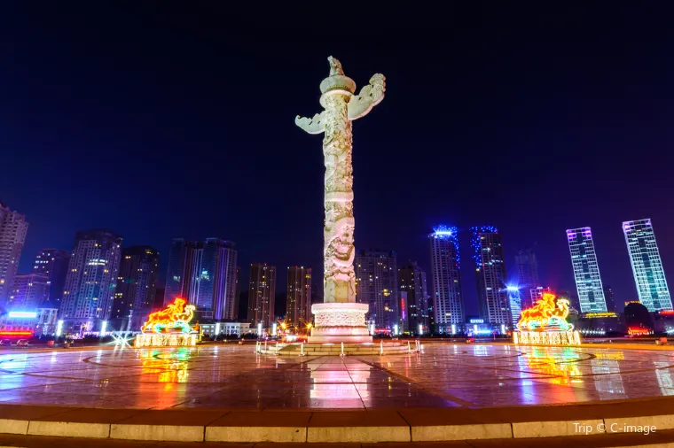 Xinghai Square, Dalian