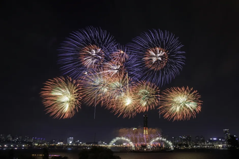 서울세계불꽃축제의 풍경 (출처: 대한민국 구석구석)