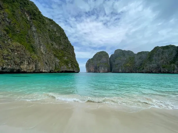 อุทยานแห่งชาติหาดนพรัตน์ธารา-หมู่เกาะพีพี - จ.กระบี่ (แหล่งที่มาของภาพ: sanook)