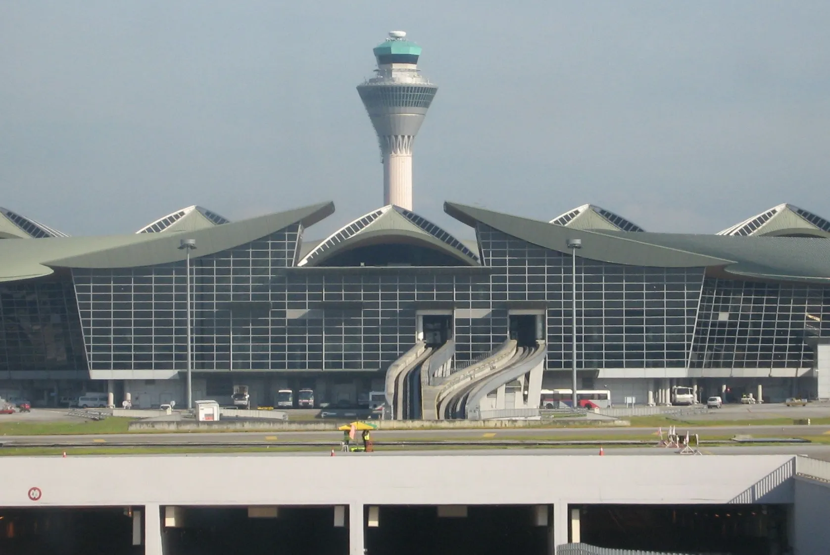 吉隆坡國際機場是距離沙登最近的機場