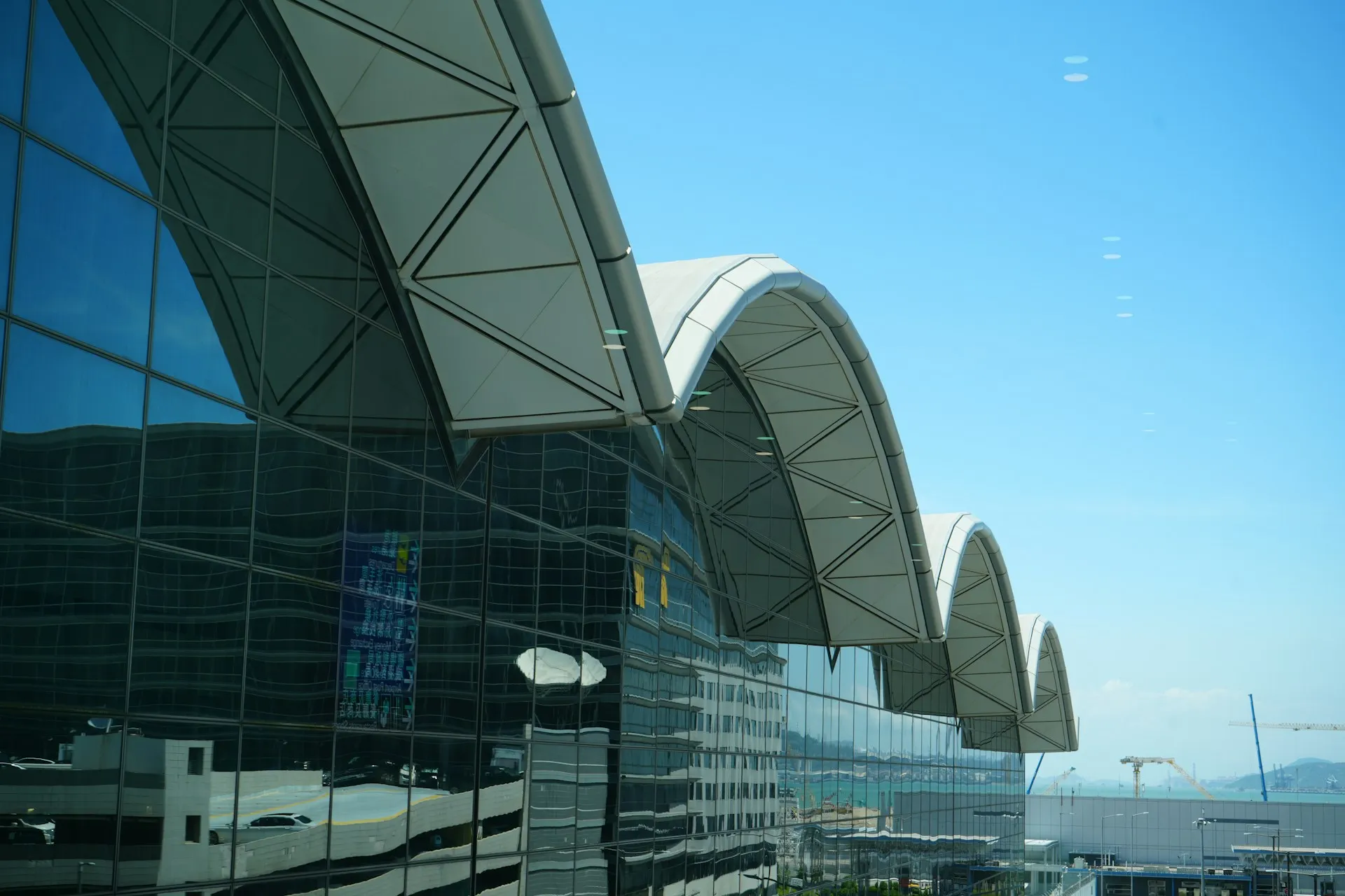 Hong Kong International Airport. Source: Photo by Ivan Lau on Unsplash