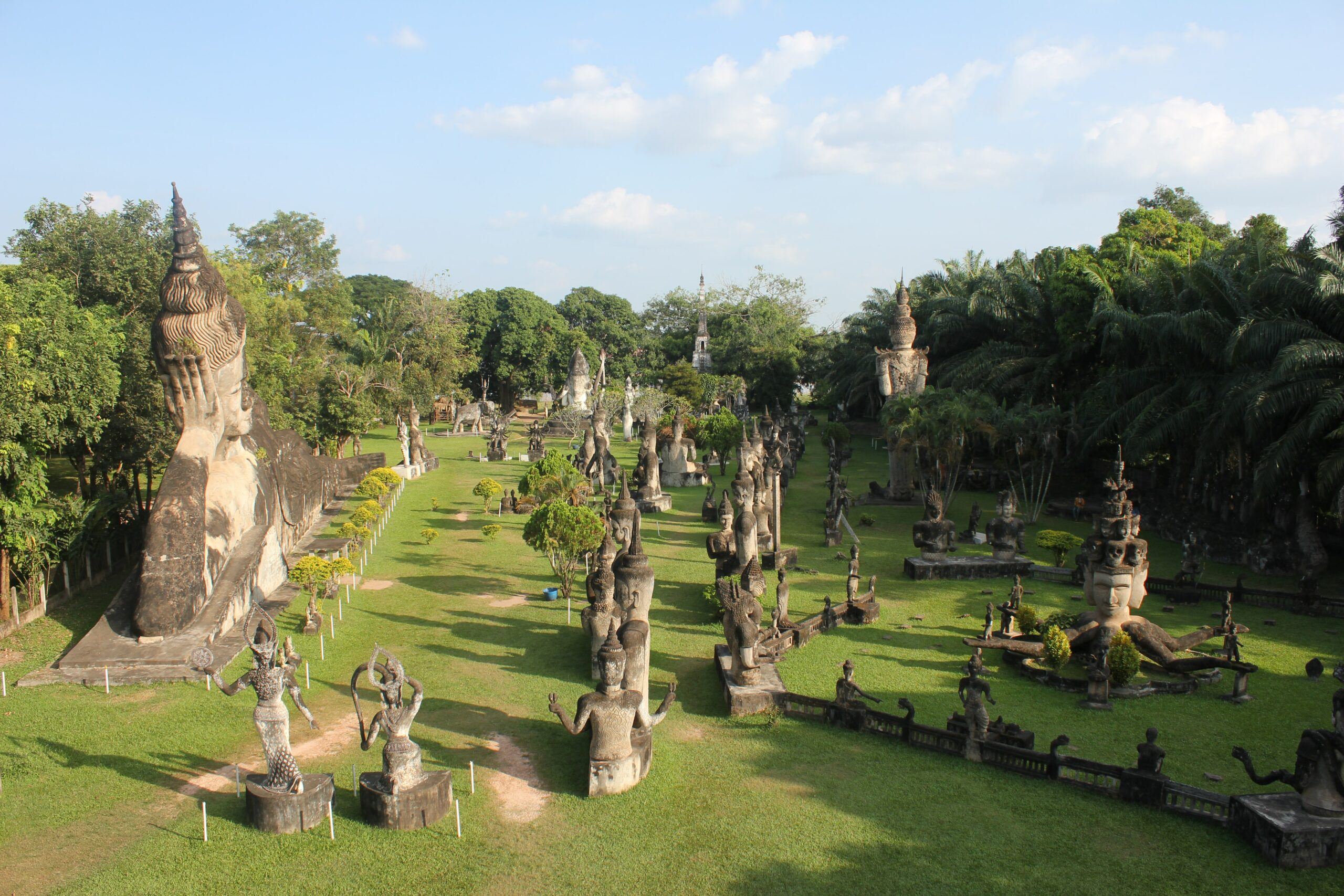 สวนพระ - เวียงจันทน์ ประเทศลาว (แหล่งที่มาของภาพ: sodatour)