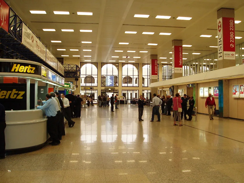 Arrival hall of Malta International Airport. Source: Photo by William Shewring / Wikipedia.