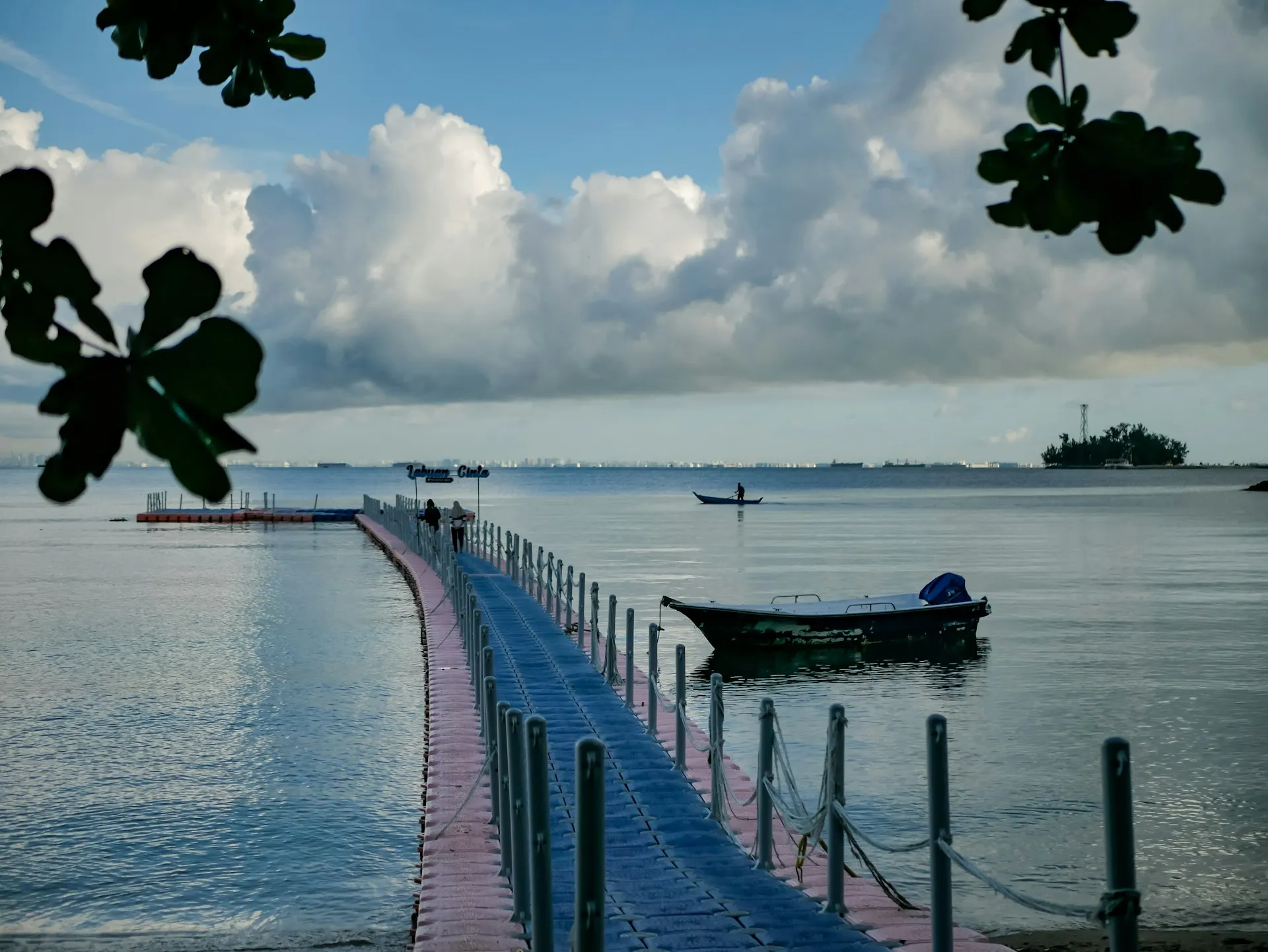 Batam Bay. Source: Photo by Tommy Krobacher on Unsplash