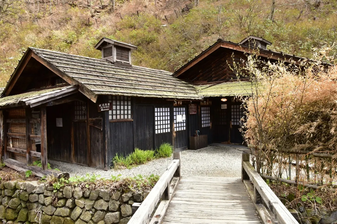 센보쿠 츠루노유 온천 (출처: travel to tohoku)