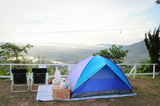 บรรยากาศกางเต๊นท์ - จุดกางเต๊นท์ไปรษณีย์เขาค้อ จ.เพชรบูรณ์ (ที่มา: พันทิป)
