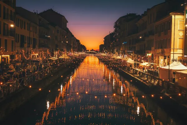 Night in Milan, Source: Photo by Cristina Gottardi on Unsplash