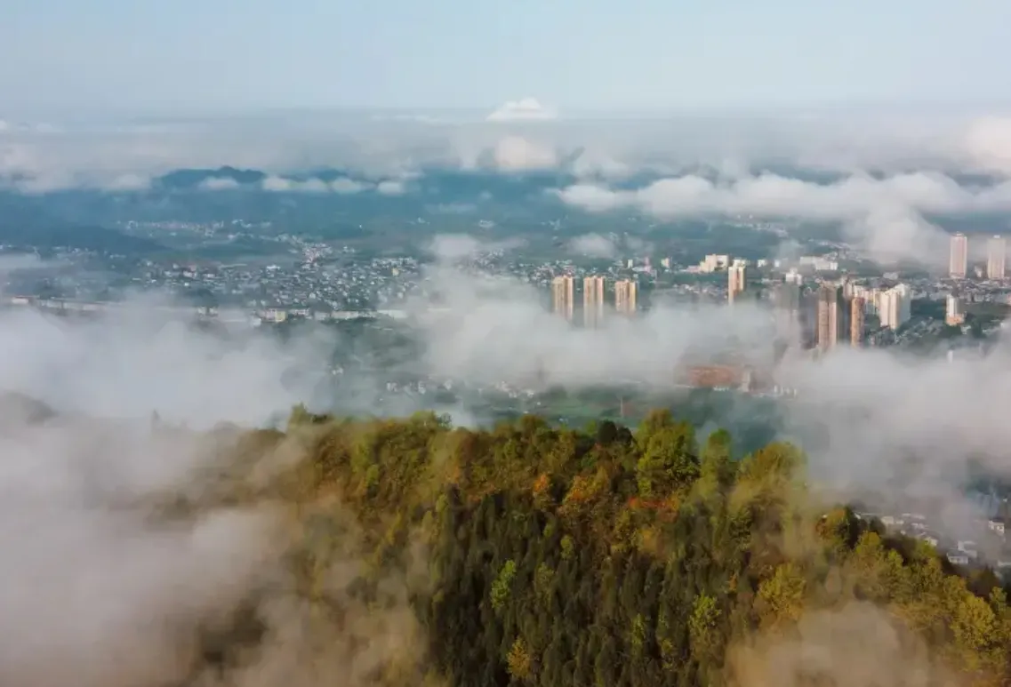 秀山鳳凰山