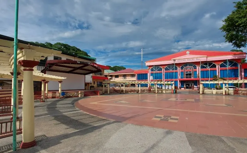 Pozorrubio Municipal Hall, Pozorrubio. Source: Wikipedia