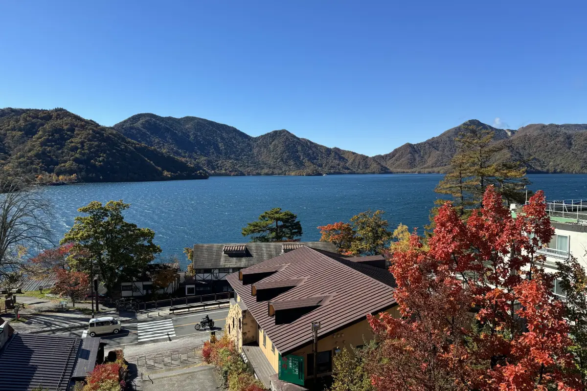 นิกโก - ญี่ปุ่น : ทะเลสาบชูเซ็นจิ (Source: IrukaDolphin/Trip.com)