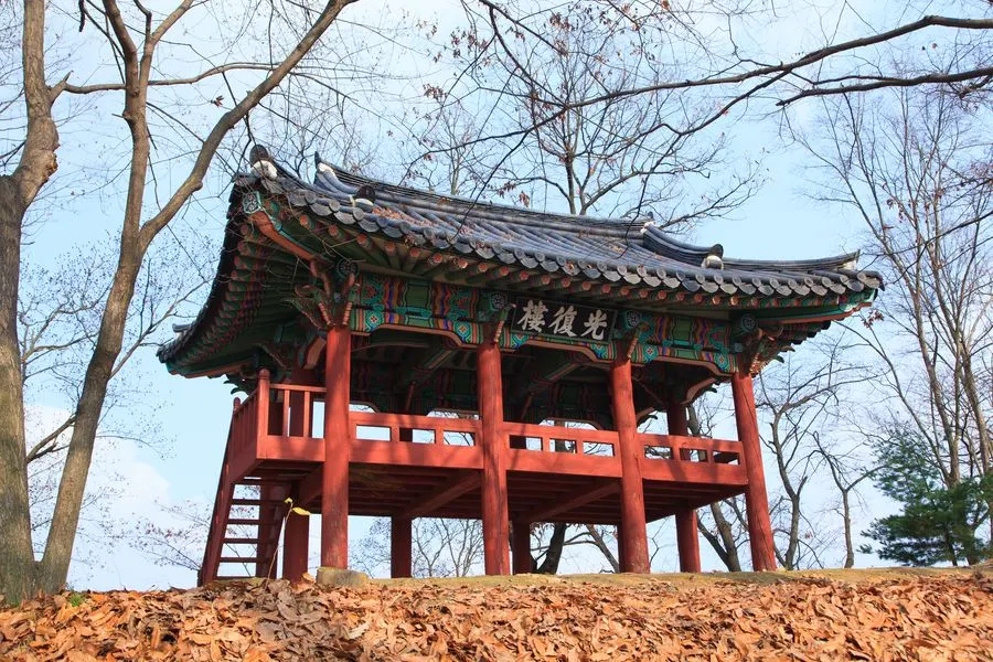 공주 공산성 광복루 (출처: wikipedia)