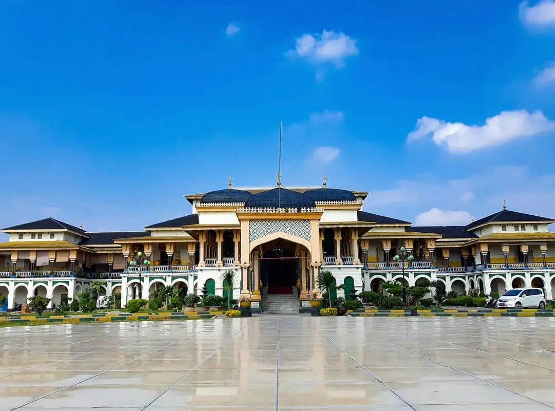 메단 Maimoon Palace