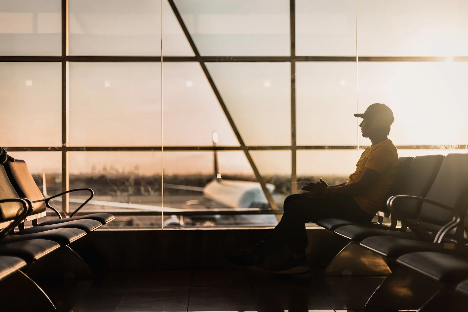 Airport terminal, Source: Photo by Marco Lopez on Unsplash