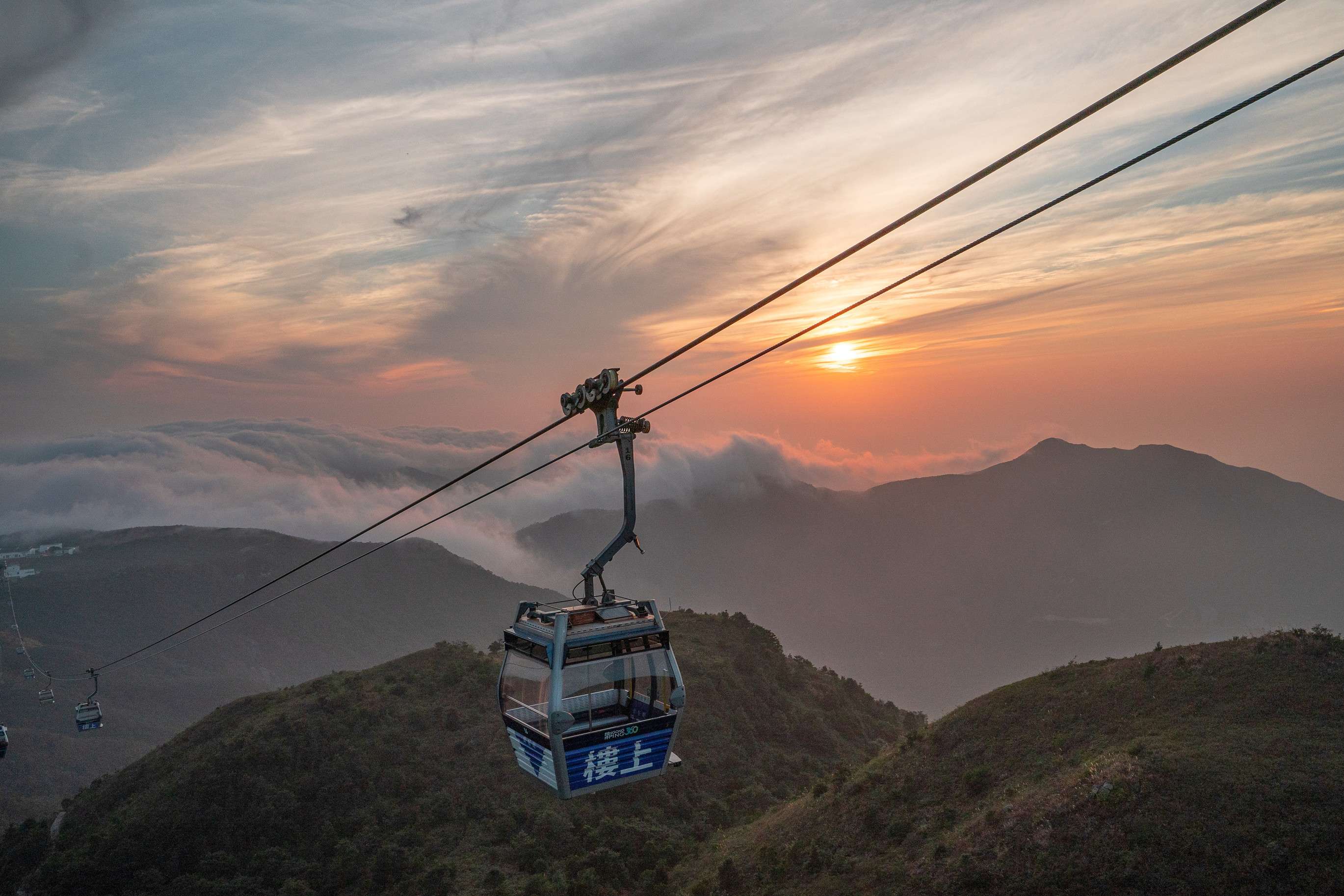 Lantau Island - Riding the cable car at the first light of dawn