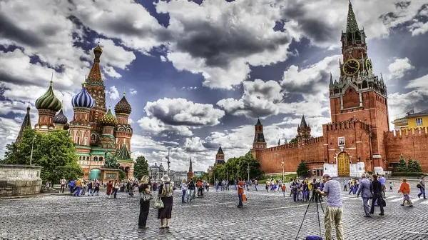 Red Square and Kremlin in Moscow. Source: Photo by Valerii Tkachenko / Wikipedia.