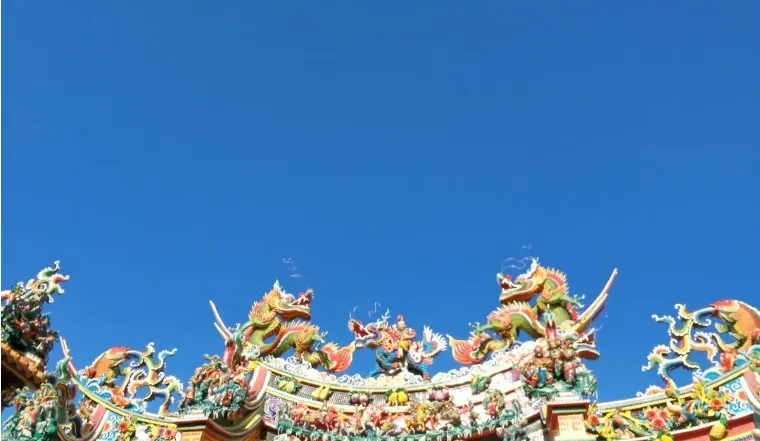 台東天后宮的藍天。