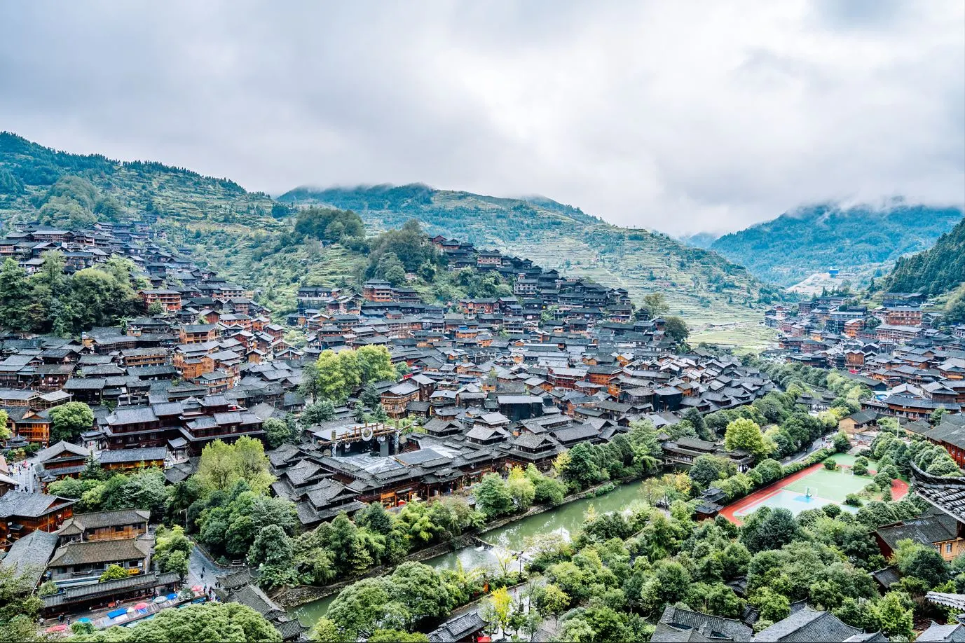 遠眺雷山西江千戶苗寨