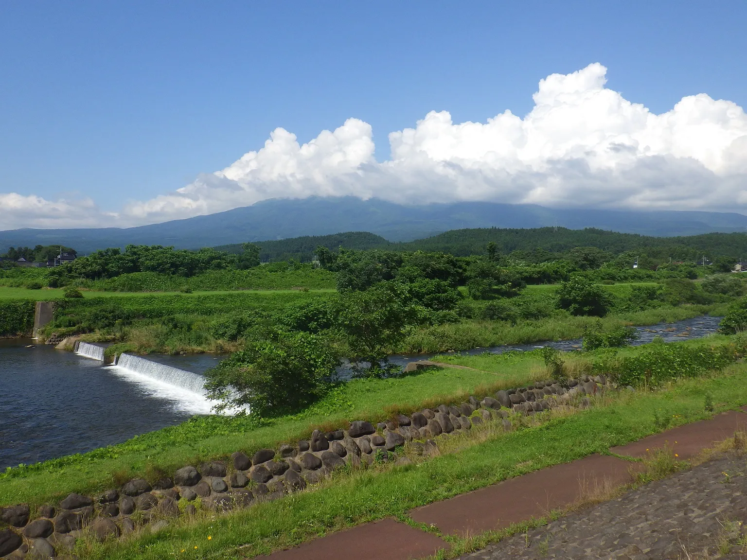 遊佐町, 月光川河川公園