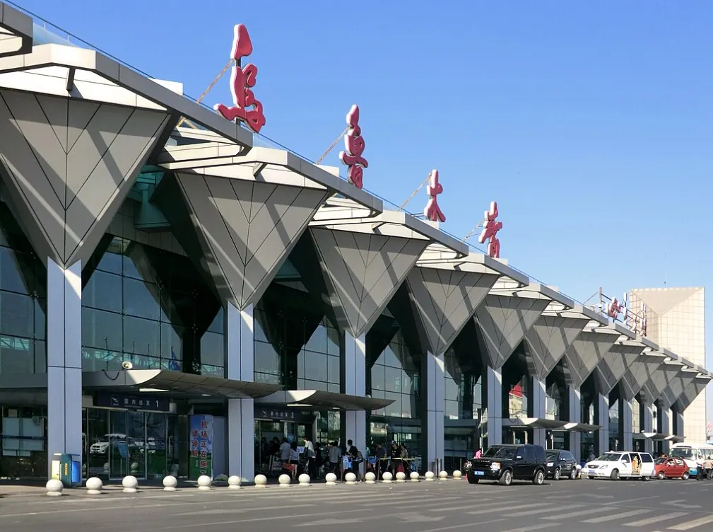 新疆烏魯木齊-地窩堡國際機場
