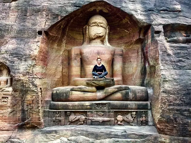 Meditation on Mahavir Jayanti to deepen the spiritual connection to Jainism