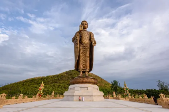 ตำบลลาดหญ้า : วัดทิพย์สุคนธาราม (Source: การท่องเที่ยวแห่งประเทศไทย)