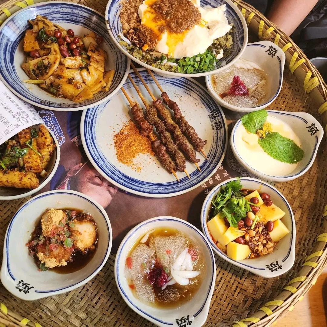 昆明南屏步行街的美食 