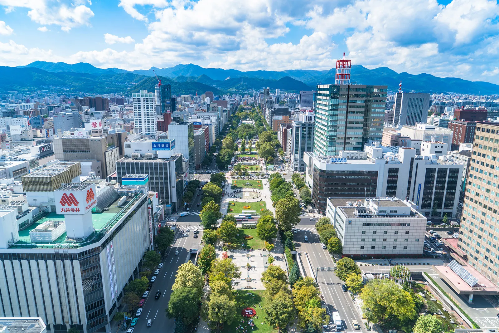 สวนสาธารณะโอโดริมุมสูง - ประเทศญี่ปุ่น (แหล่งที่มาของภาพ: visit.sapporo)