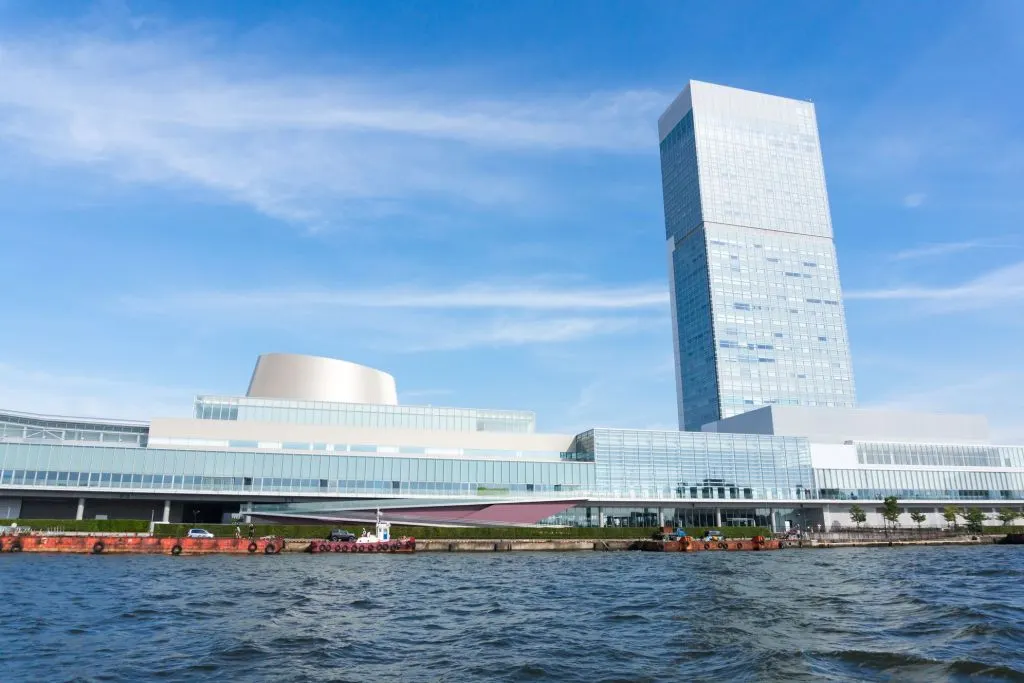 新潟市｜新潟朱鷺メッセ｜外観