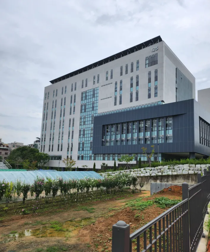 경북대학교대구캠퍼스(출처: blog.naver.com/wjdqls0843)