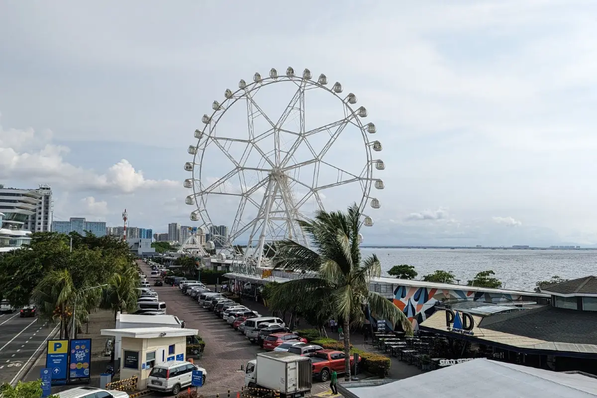 Mall of Asia, Southwest of Manila